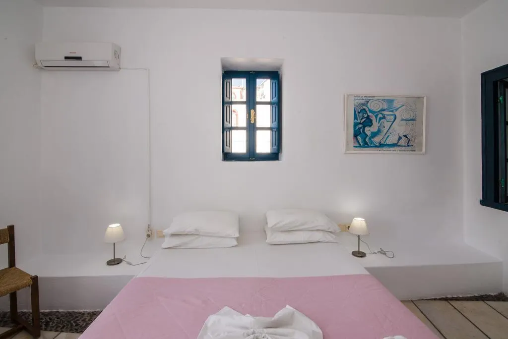 Double or Twin ECONOMY Room, Santorini Reflexions Volcano, Santorini