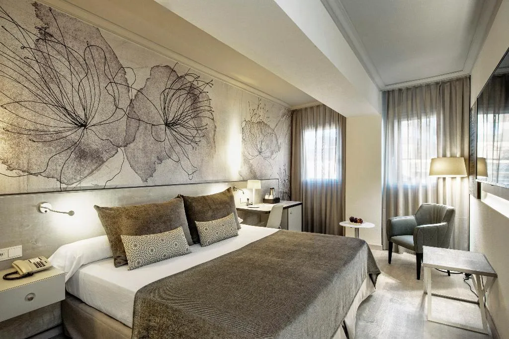 DOUBLE DELUXE Room, Salles Hotel Pere IV, Barcelona
