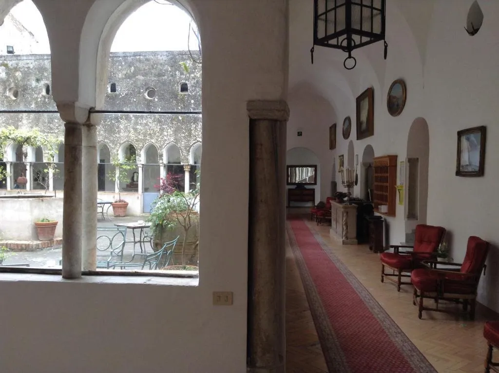 Lobby, Luna Convento, Naples