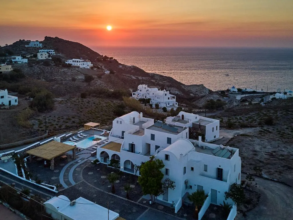 General view, Symmetry Suites, Santorini