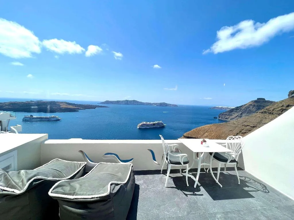 SUITE SEA VIEW HONEYMOON Room, Athina Luxury Suites, Santorini