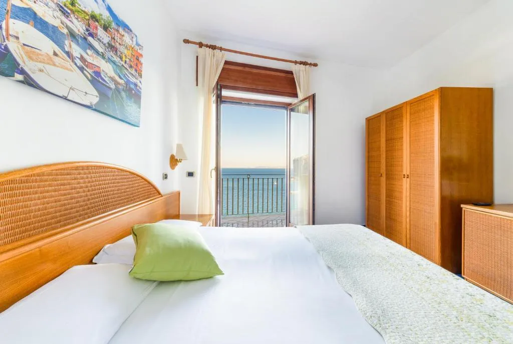Double or Twin SUPERIOR SEA FRONT Room, Hotel Sporting - Sorrento Coast, Naples