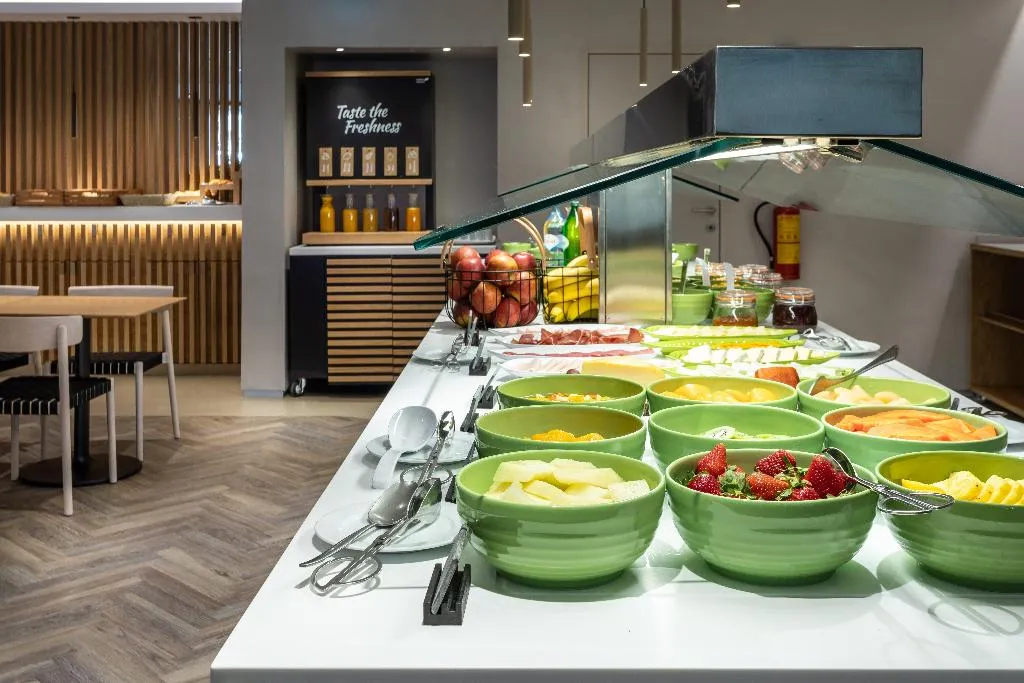 Restaurant, Holiday Inn Lisboa, Lisbon
