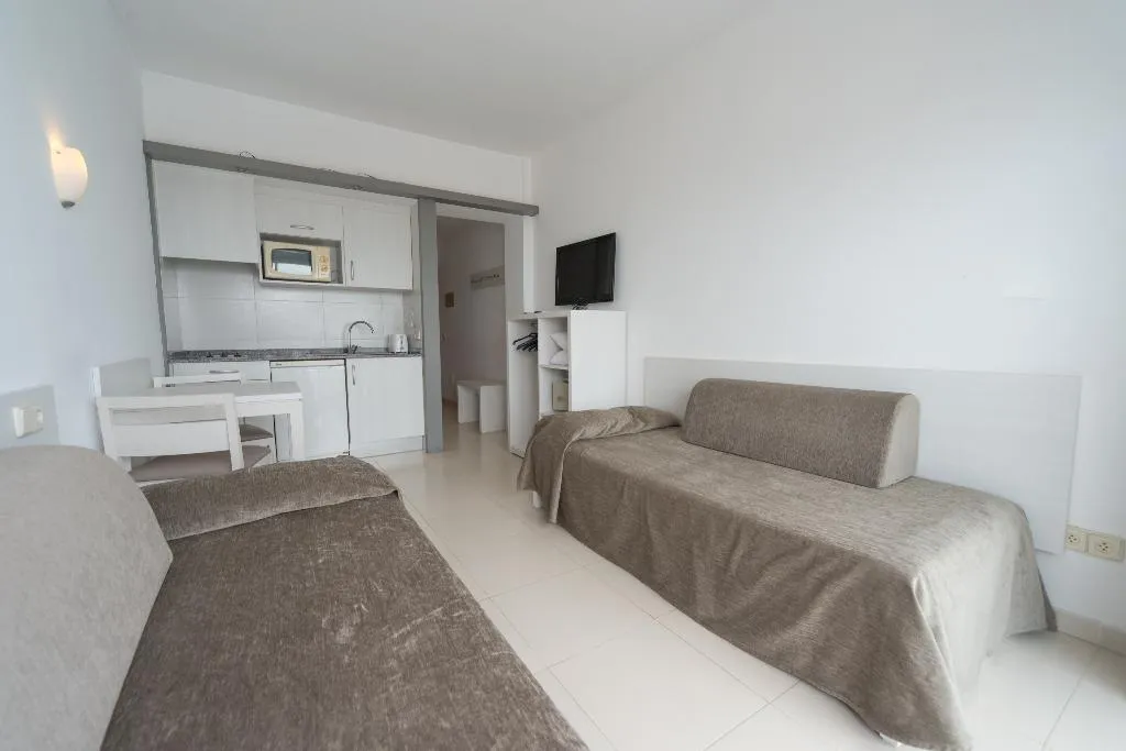Room, Embat, Majorca
