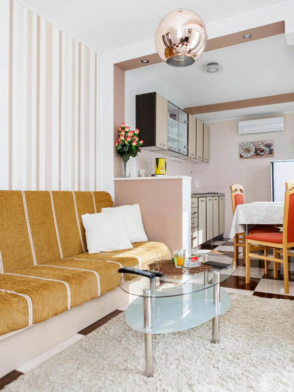 APARTMENT CAPACITY 5 Room, Apartments Bozenka, Split