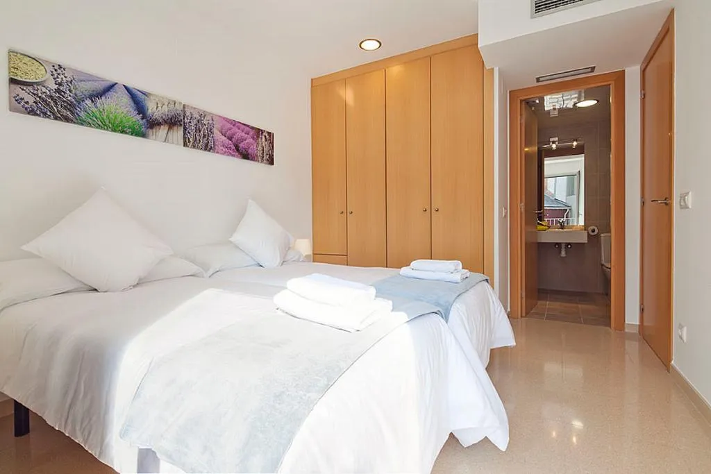 APARTMENT ONE BEDROOM WITH TERRACE Room, Charmsuites Paralel, Barcelona