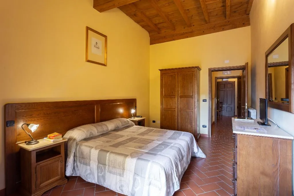 TRIPLE CITY VIEW Room, Palazzo Graziani, Florence