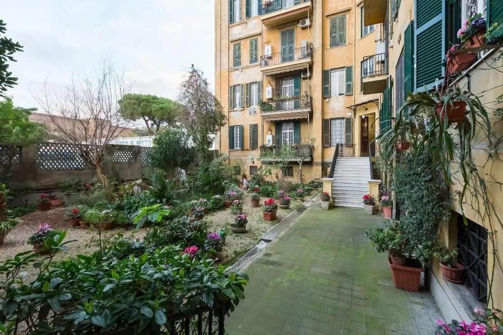 Room, Rome Charming Suites, Naples