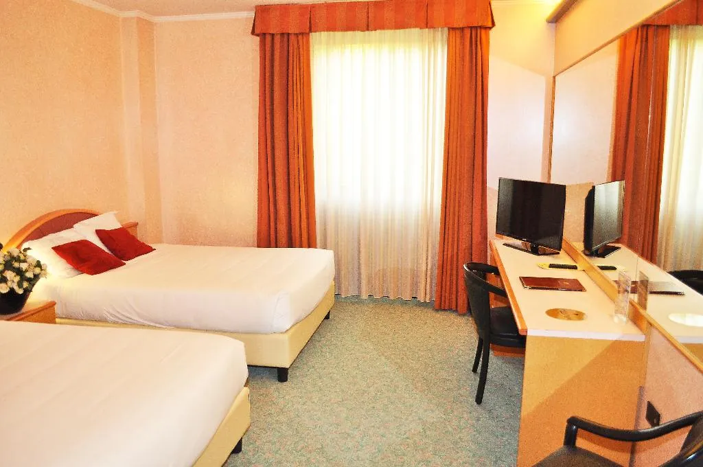Double or Twin ECONOMY Room, Antony, Venice