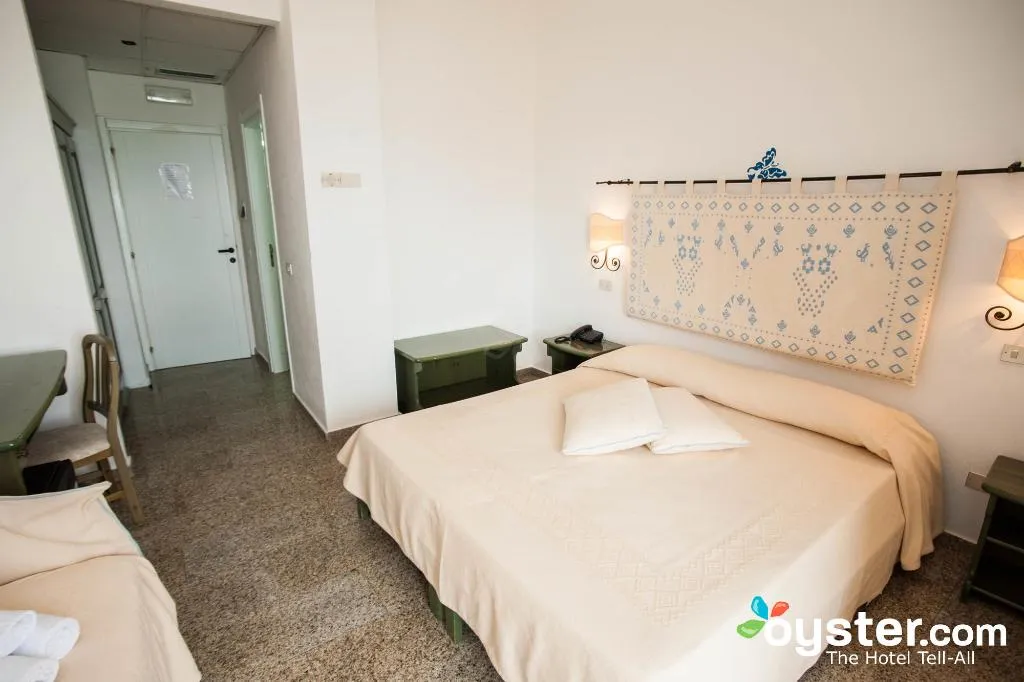 TRIPLE DELUXE SEA VIEW Room, Castello, Olbia