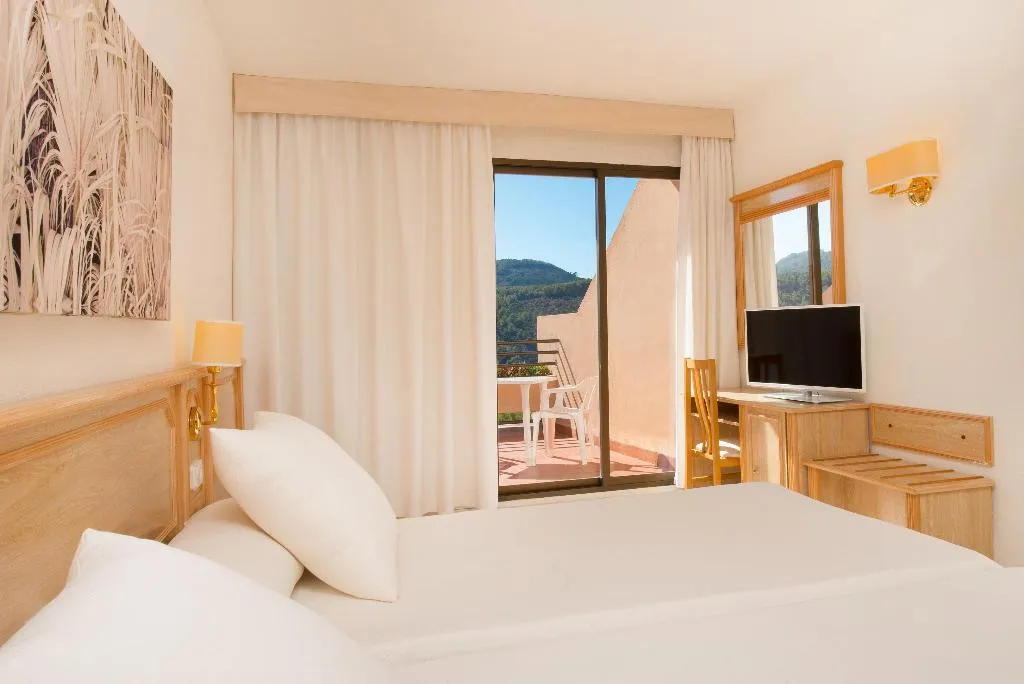 Room, Hotel Galeon, Ibiza