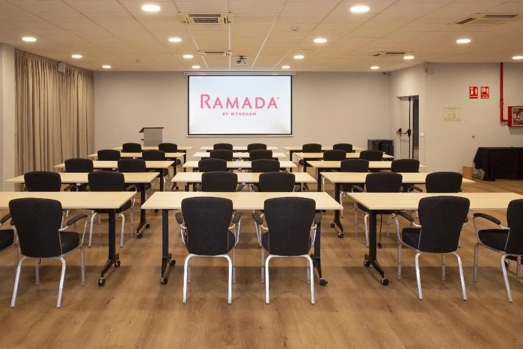 Conferences, Ramada by Wyndham Madrid Getafe, Madrid