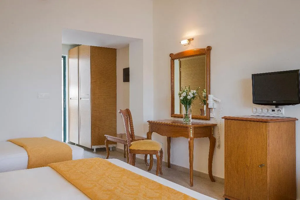 FAMILY ROOM SEA VIEW Room, Kefalonia Bay Palace by GHH, Kefallinia