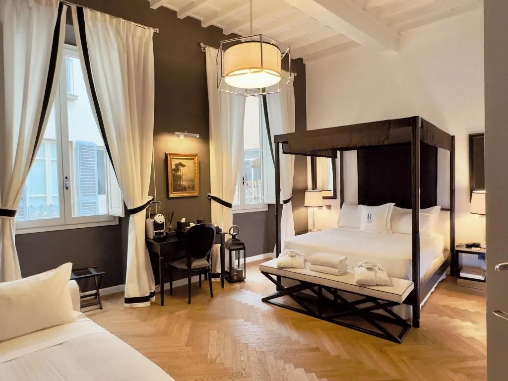 DOUBLE DELUXE QUEEN BED Room, Relais Uffizi, Florence