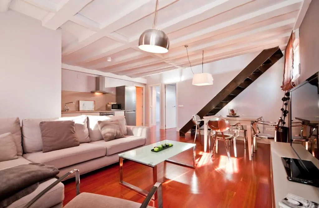 APARTMENT DUPLEX Room, Smartr Madrid Atocha, Madrid