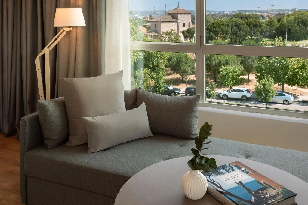 SUITE GRAND WITH VIEWS Room, Melia Barajas, Madrid