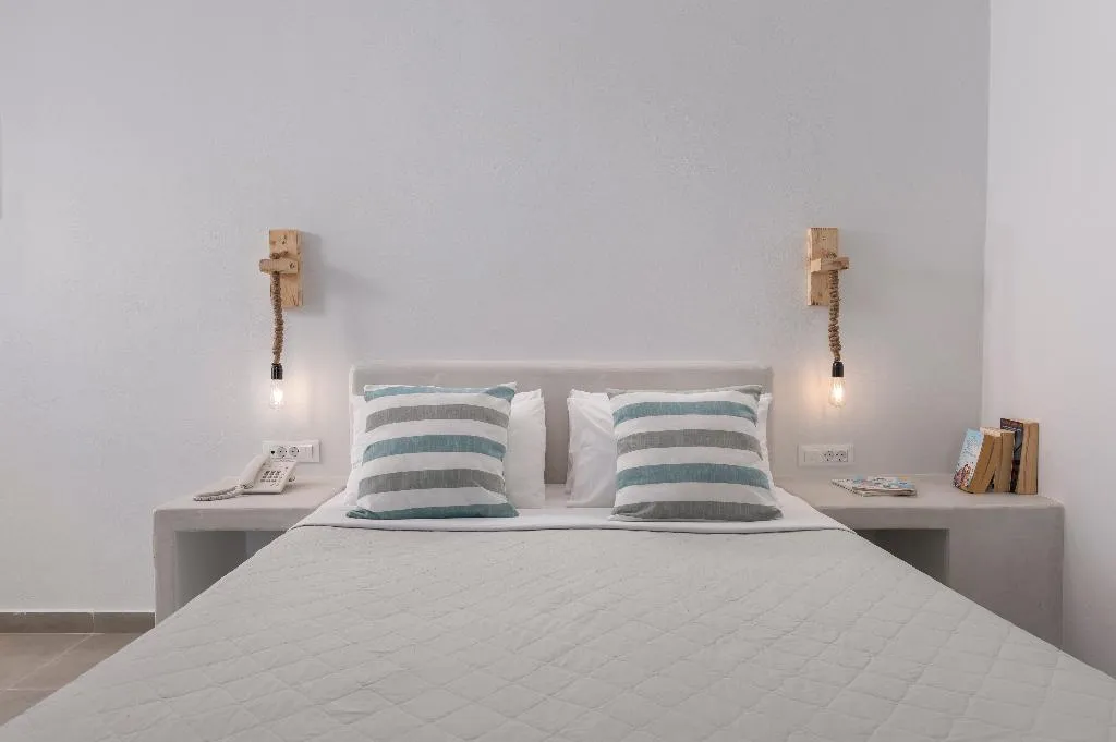 DOUBLE PREMIUM SEA VIEW Room, Gizis Cliffside Suites, Santorini