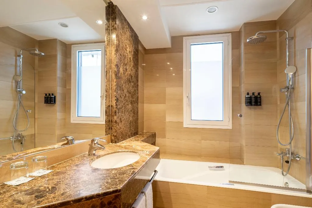 SUITE STANDARD Room, Eurostars Acteon, Valencia