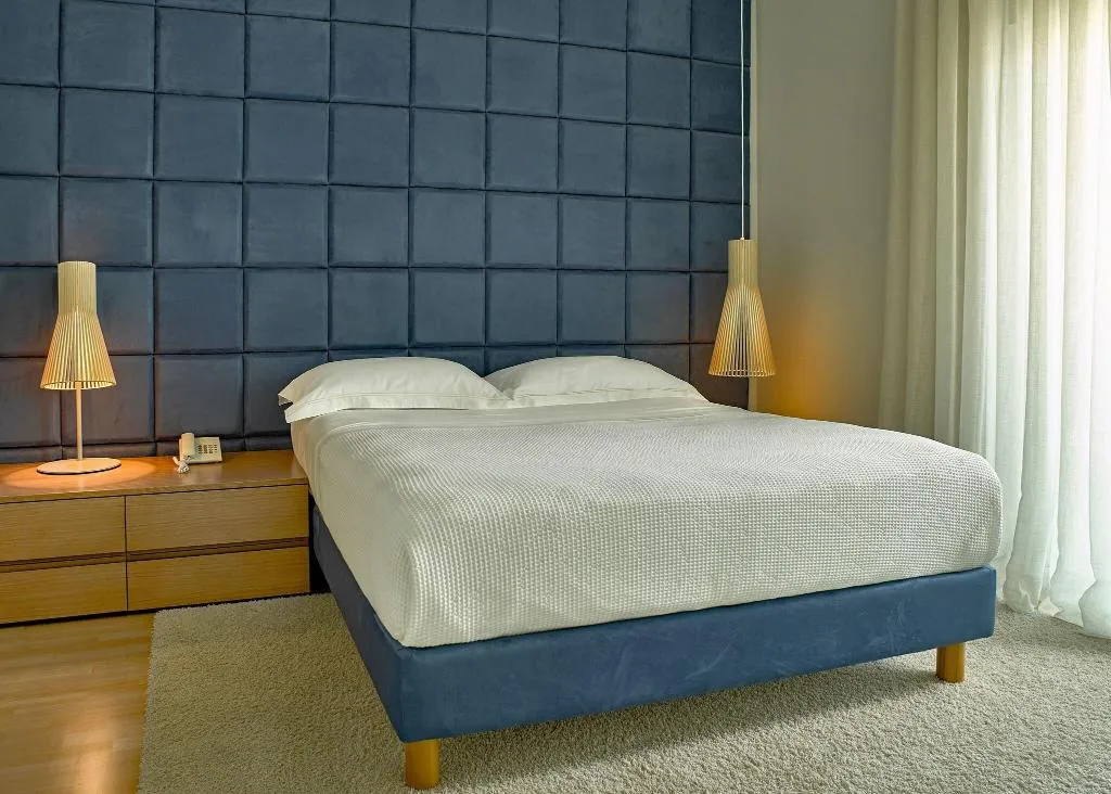 Room, Scale Suites, Athens