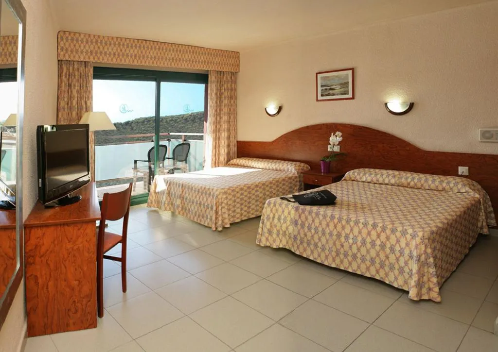 Double or Twin POOL VIEW Room, Fenals Garden, Costa Brava