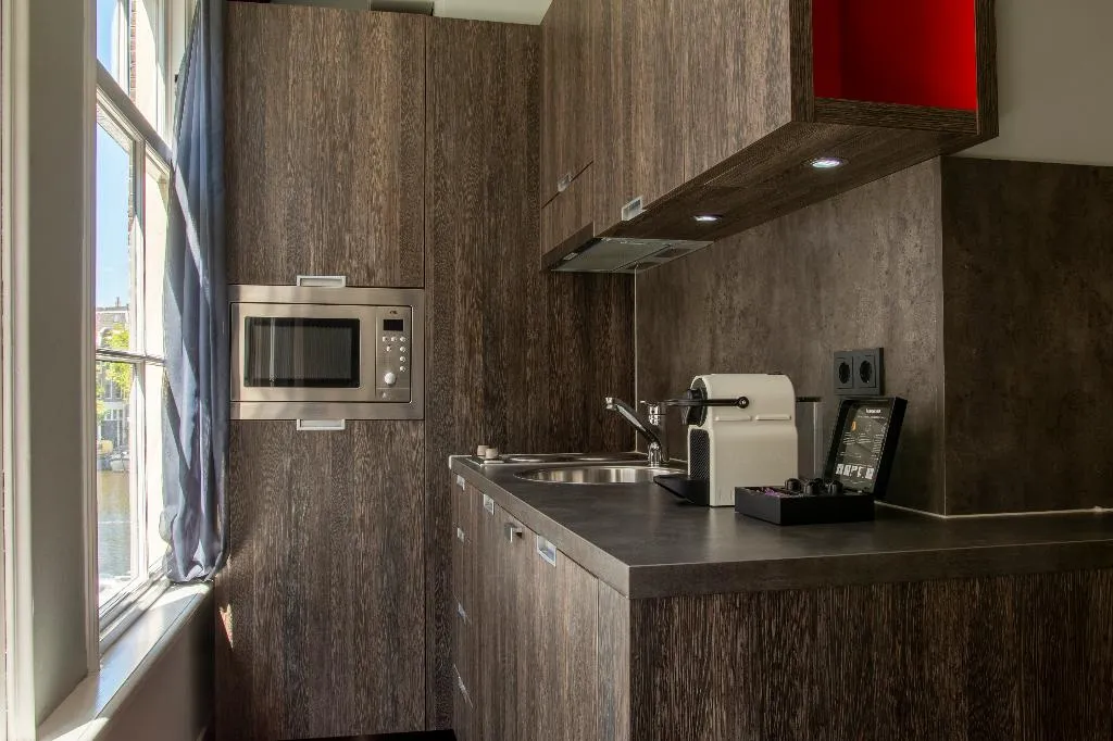 STUDIO STANDARD Room, Leonardo Eden Hotel Amsterdam City Center, Amsterdam