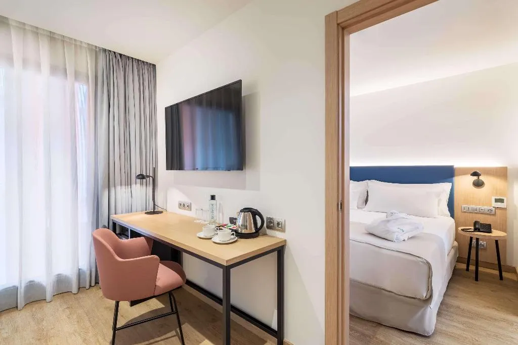 JUNIOR SUITE STANDARD Room, Occidental Alicante, Costa Blanca
