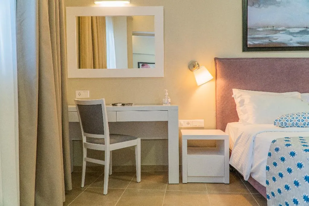 Room, BIO Suites hotel & Spa, Crete
