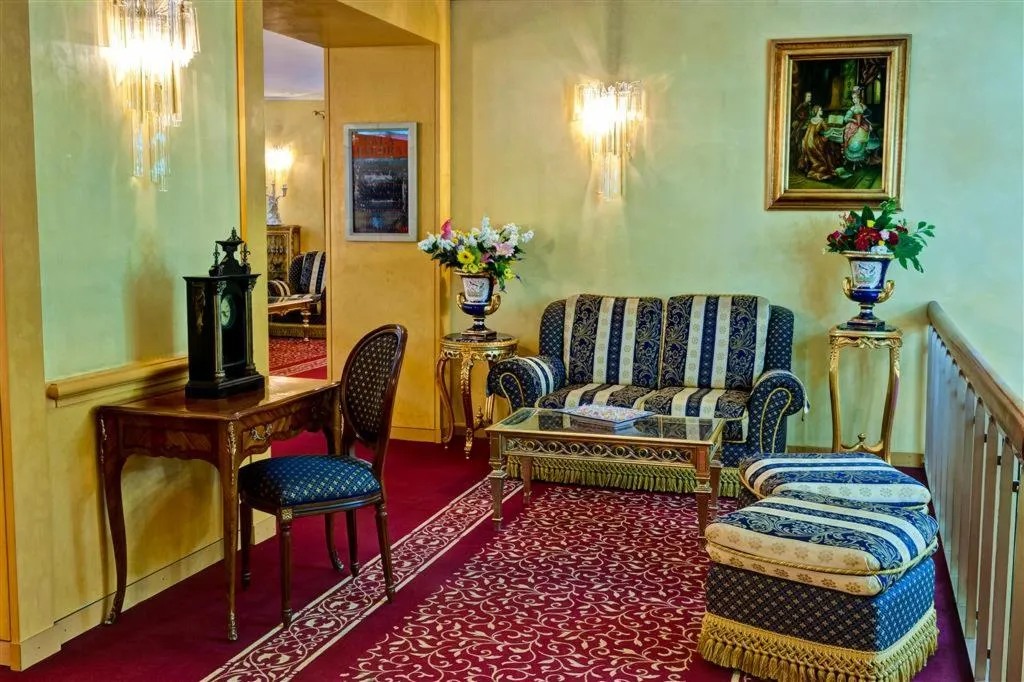 Lobby, Mondial, Rome
