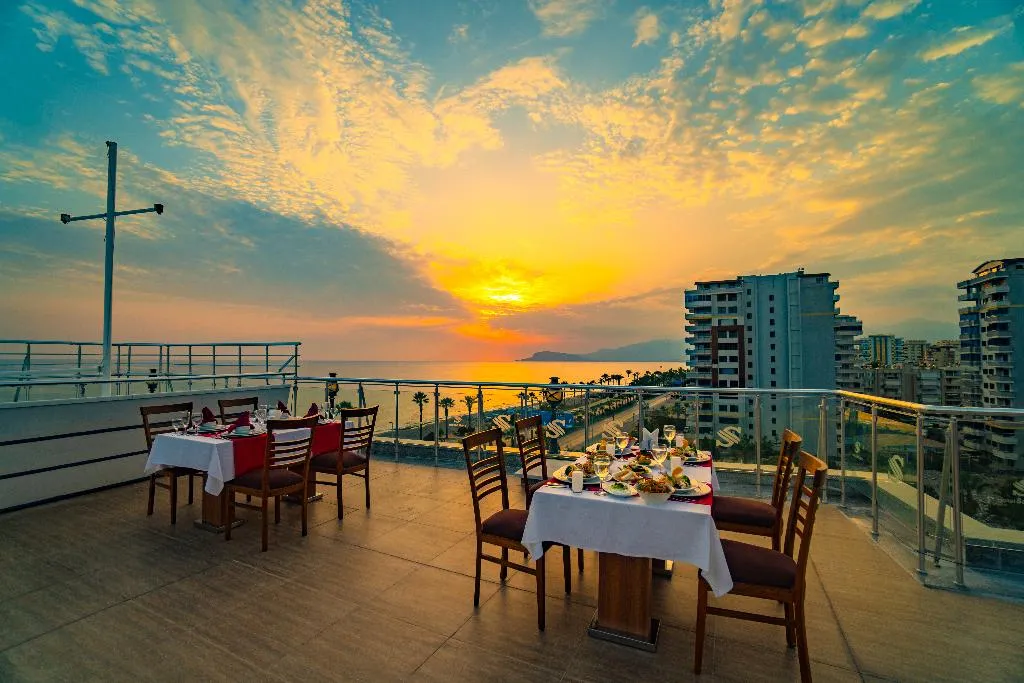 Terrace, Senza Grand Santana Hotel, Antalya