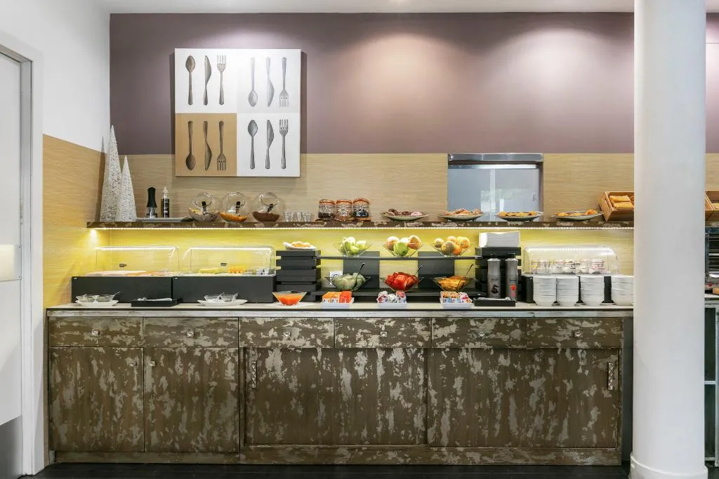 Restaurant, Globales Acis & Galatea Hotel, Madrid