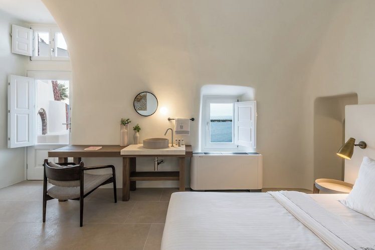 Oia Castle Luxury Suites, Santorini