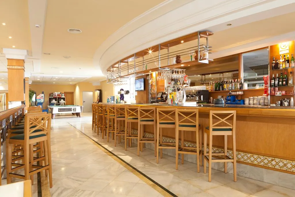 Bar, Samos, Majorca