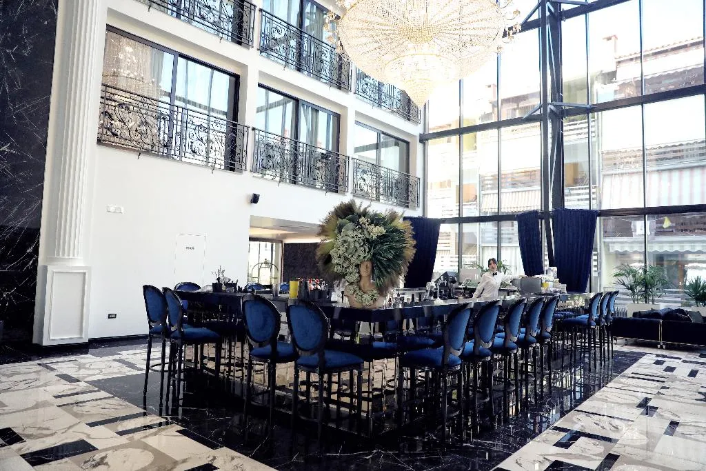 Bar, Luxury Premium Finese, Durres