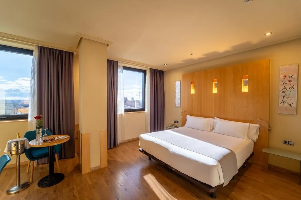 DOUBLE SINGLE USE DELUXE Room, Abba Madrid, Madrid