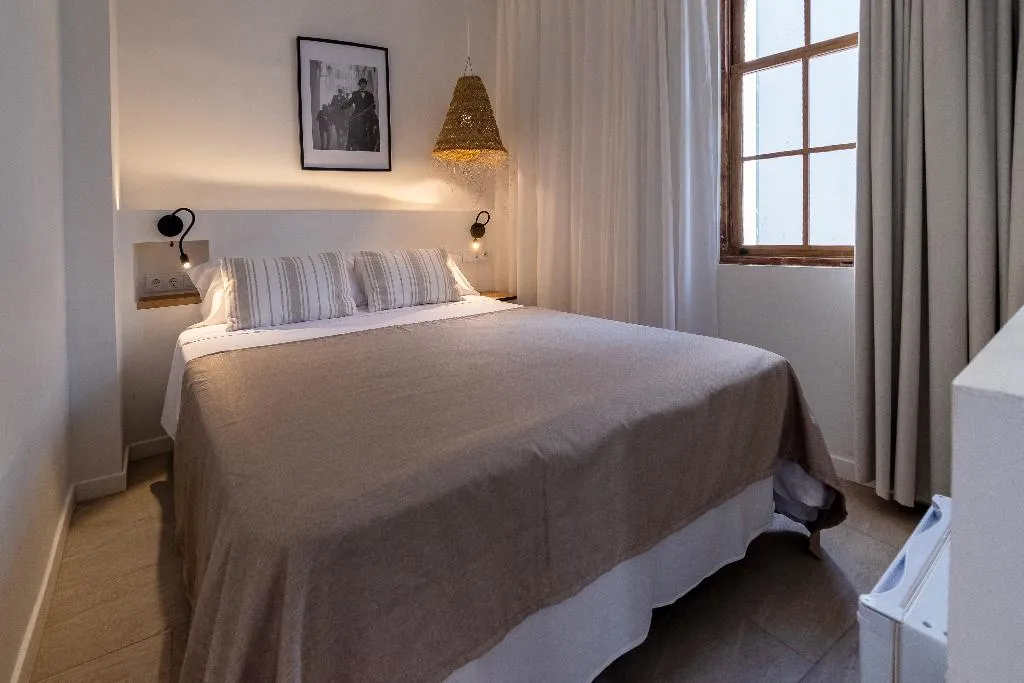 DOUBLE BASIC Room, Hotel Tres Tocs, Menorca