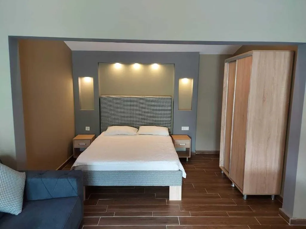 Room, Club Sideris, Izmir