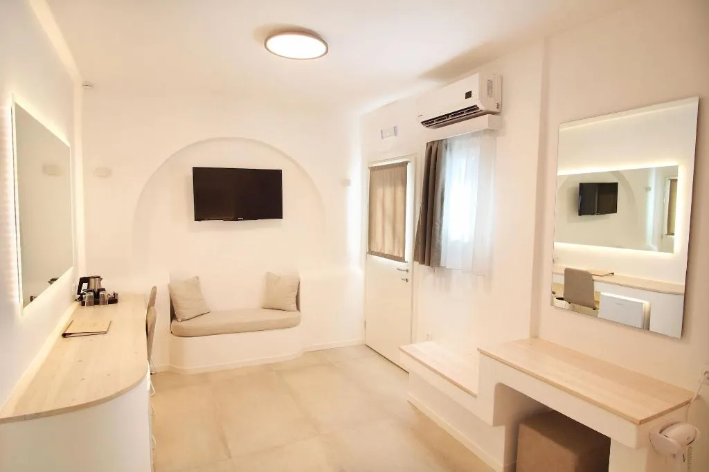 Room, Kritikakis Village Apartments, Santorini