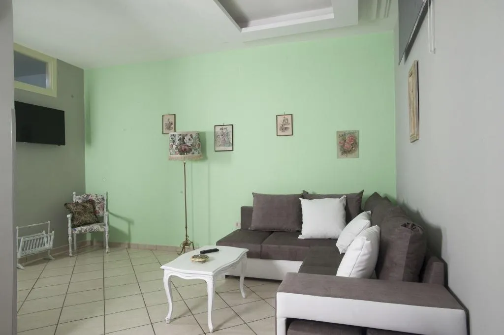 Room, City Pompei Accommodations, Naples
