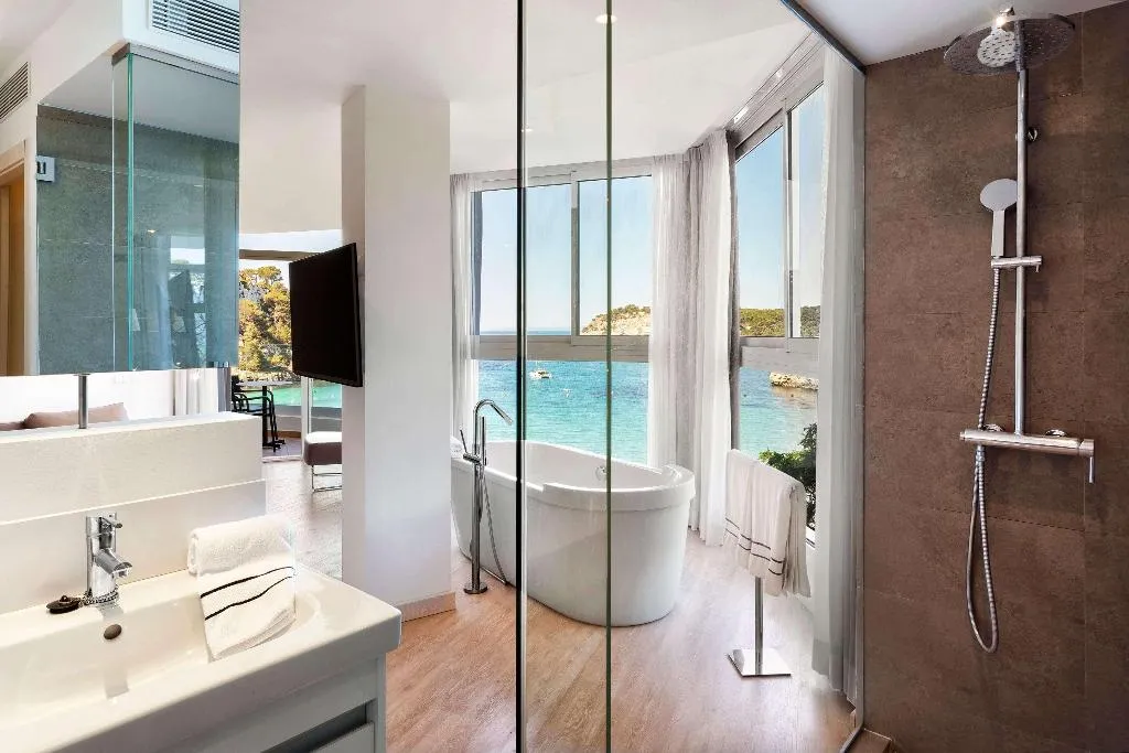 Room, Meliá Cala Galdana, Menorca