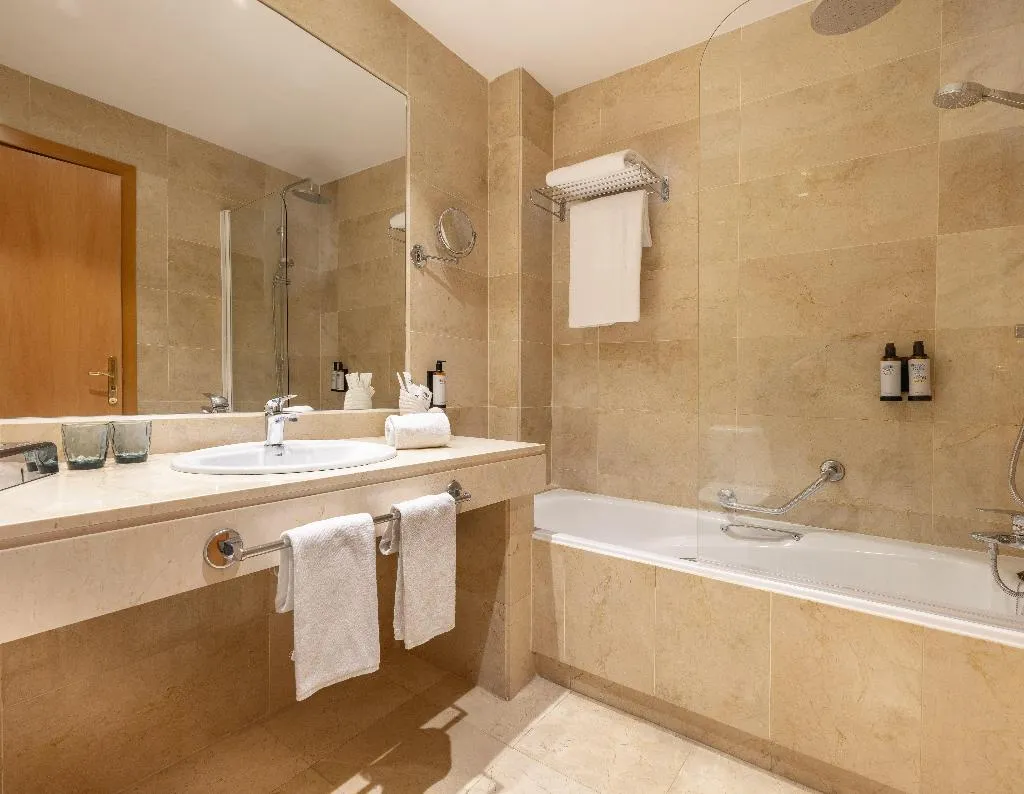 Double or Twin PREMIUM Room, Málaga Alameda Centro Affiliated by Melia, Costa Del Sol