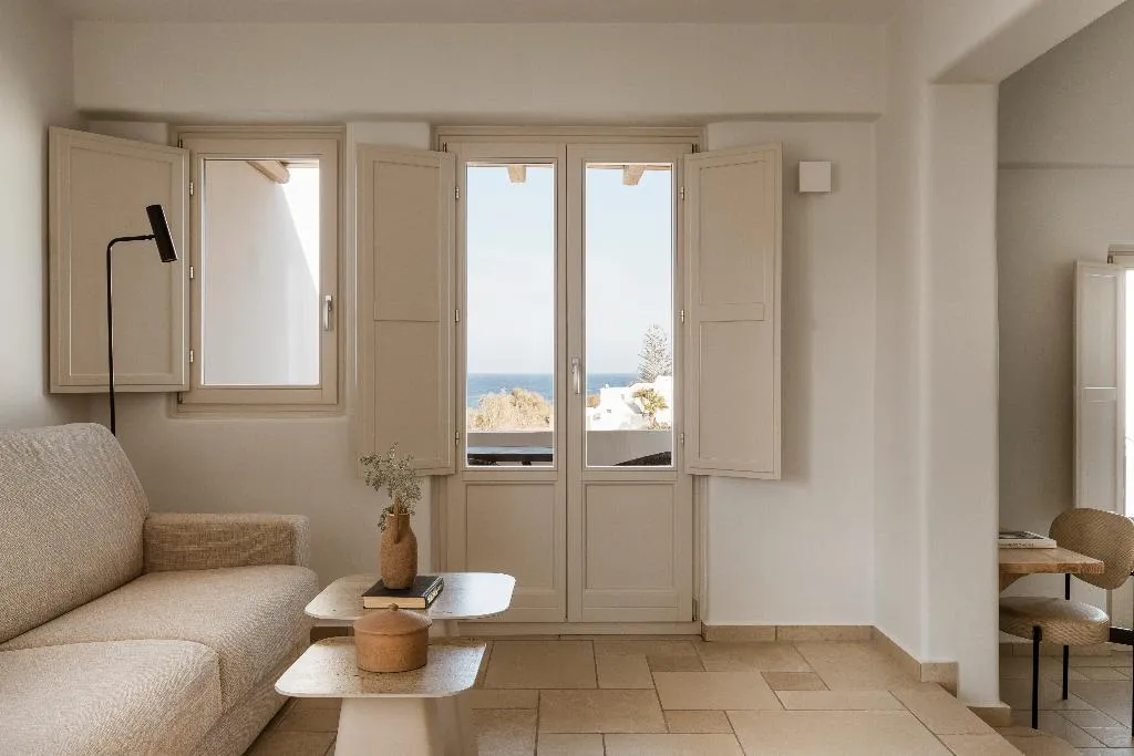 SUITE EXECUTIVE GARDEN VIEW Room, Amaria Beach Resort, Athens