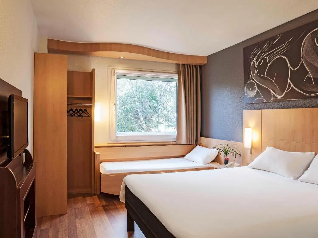 DOUBLE Accessible Room, Ibis Barcelona Cornella, Barcelona