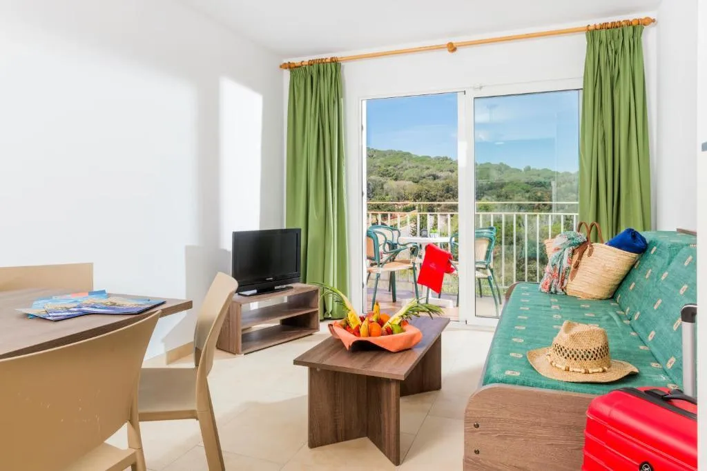 APARTMENT CAPACITY 4 ONE BEDROOM Room, Apartaments Condado, Costa Brava