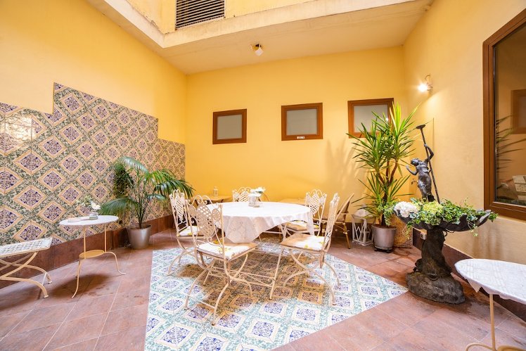B&B Galileo 2000, Florence