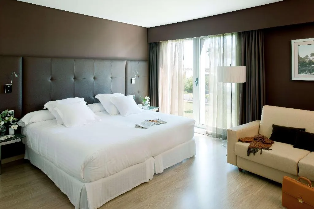 Room, Barcelo Sevilla Renacimiento, Seville
