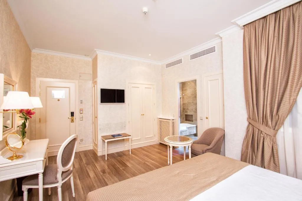 DOUBLE DELUXE Room, Hotel Atlantico, Madrid