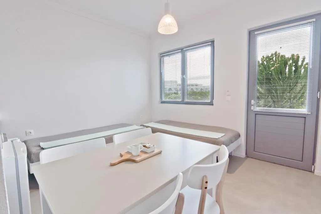 Room, Gregory Peck Beach Break Apartments, Rhodes