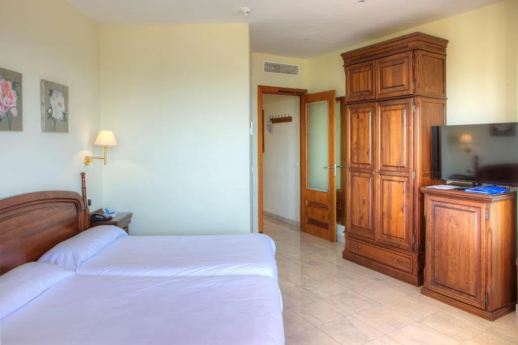 Room, Hotel Sunway Playa Golf & Spa, Sitges, Costa Brava