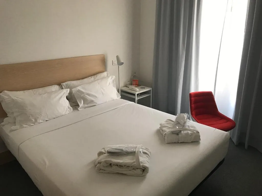 Room, Hotel Convento do Salvador, Lisbon