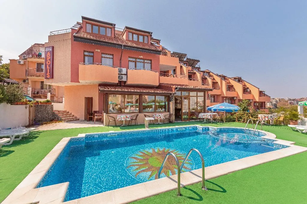 Pool, Apolis, Bourgas